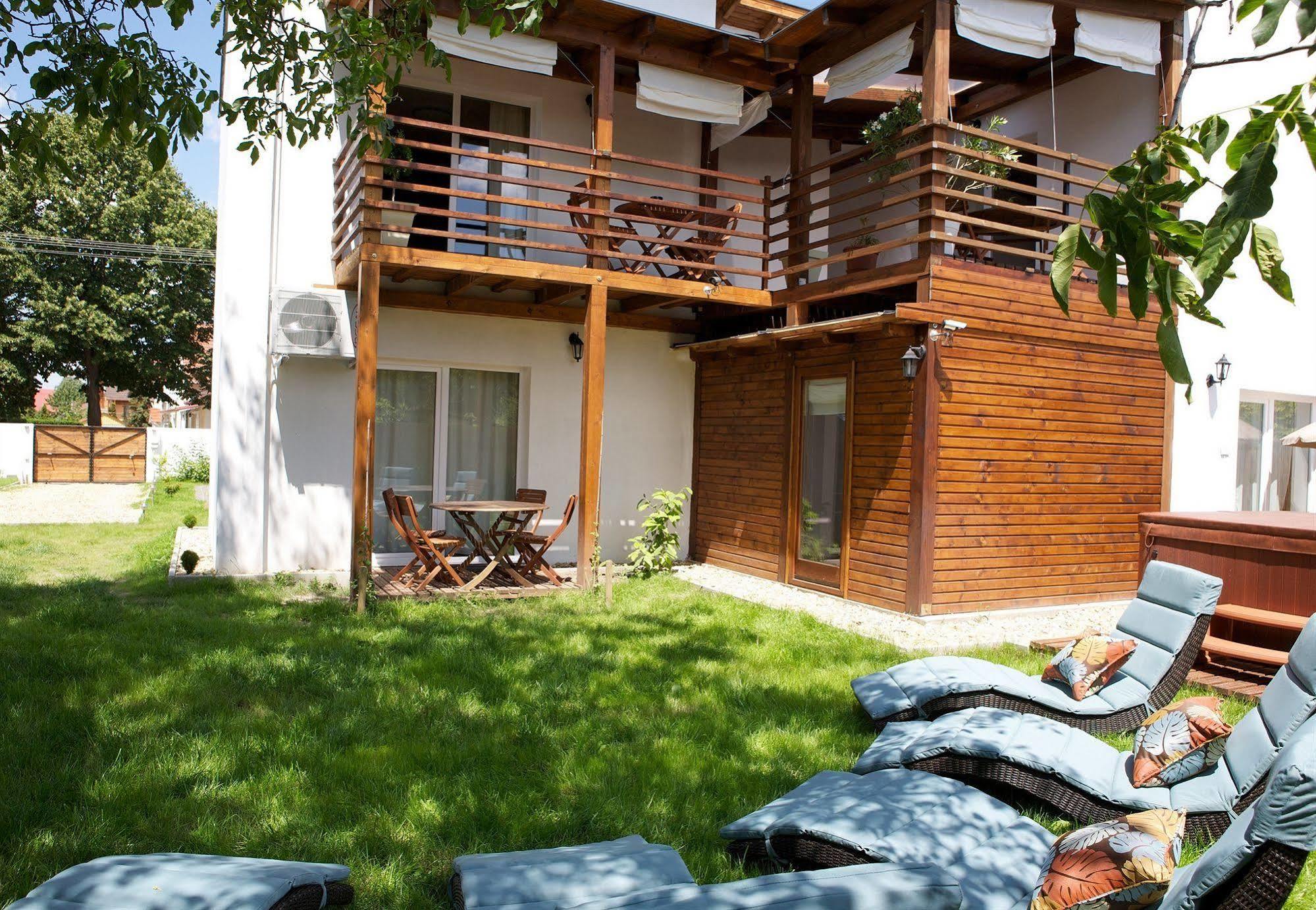 Sunset Apartments Hajduszoboszlo Exterior foto